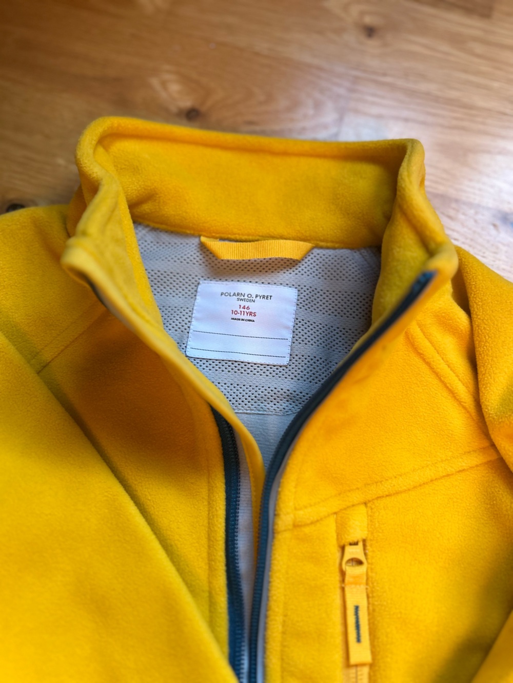 New Polarn O. Pyret Bright Yellow Kids Fleece Jacket Sz 10-11